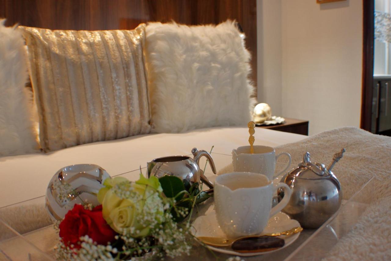 Keret Accommodation Белвилл Экстерьер фото